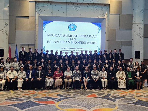 ANGKAT SUMPAH PERAWAT DAN PELANTIKAN PROFESI NERS ANGKAT SUMPAH PERAWAT DAN PELANTIKAN PROFESI NERS